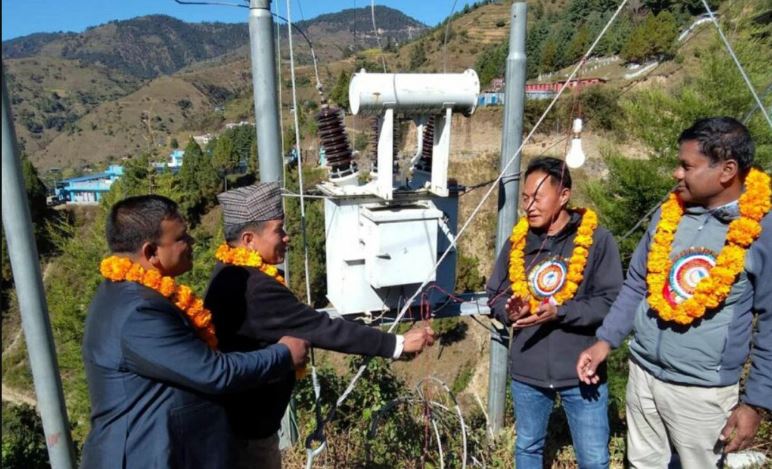 रोल्पाको थबाङ गाउँपालिका उज्यालोमा, पहिलोपटक केन्द्रीय प्रसारण लाइन जोडियो
