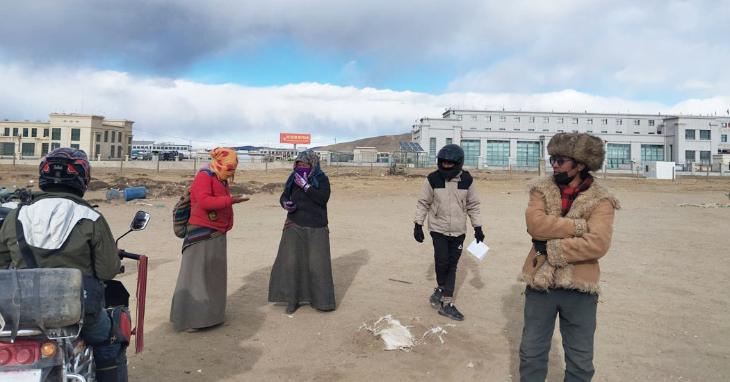 लोमान्थाङ गाउँपालिकाको कोरला नाकामा खानेपानी अभाव, व्यापारी समस्यामा