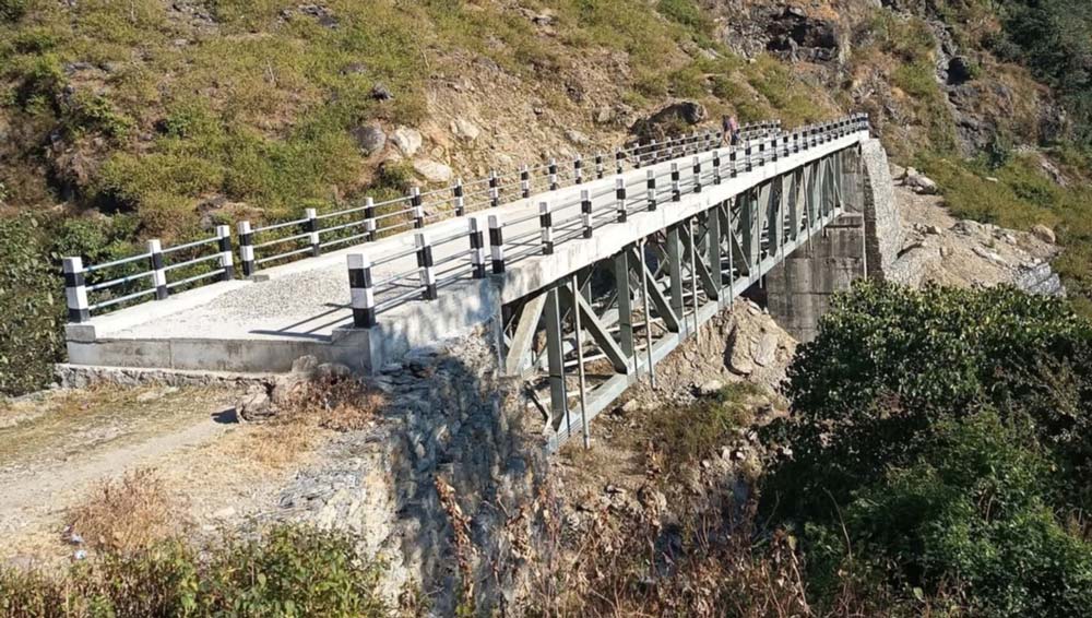 खप्तड छेडेदह गाउँपालिका–बुढीगङ्गा नगरपालिकाको जोड्ने पुल अलपत्र