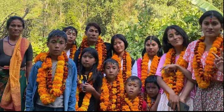 सिन्धुलीबाट बेपत्ता भएका हैयू समुदायका १६ जना पोखरामा फेला, गाउँ फर्कने तयारीमा