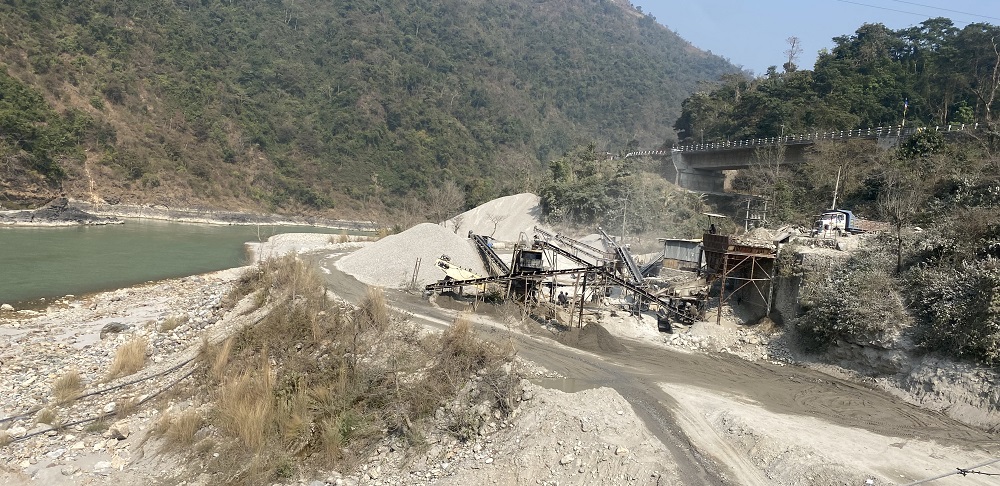 तनहुँका पालिकामा क्रसर उद्योगमाथि कडा अनुगमन, चार उद्योगको बिजुली काटियो