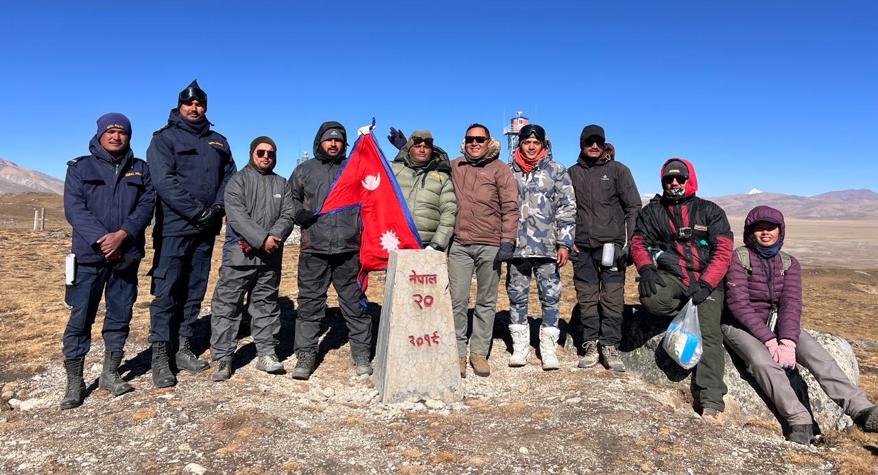 लोमन्थाङ गाउँपालिकामा वन्यजन्तु जोगाउन सीमा गस्ती तीव्र