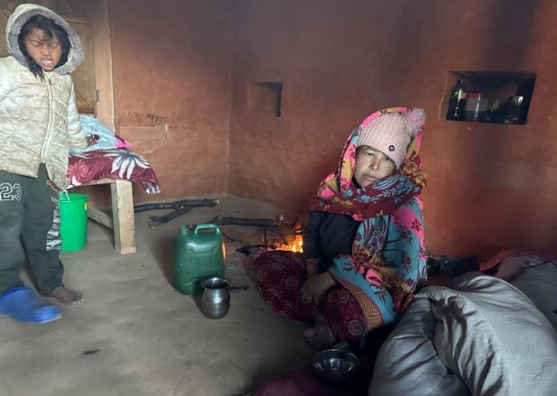 भगवतीमाई गाउँपालिकामा गर्भवती ढुवानी चुनौती, महिलामै भरपर्दो अवस्था