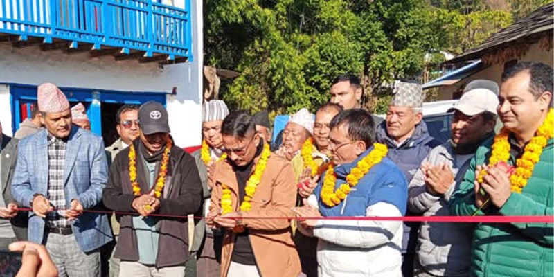 नौबहिनी पालिकाको केन्द्र जोड्ने सडक कालोपत्रे हुँदै