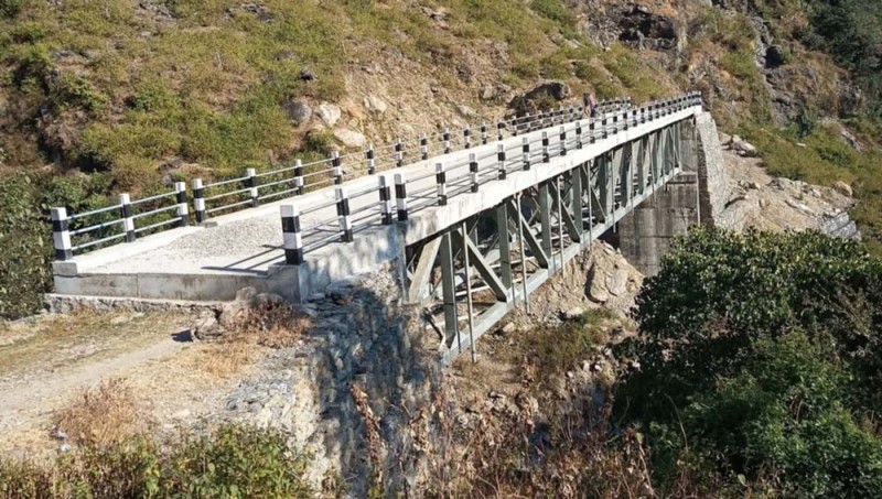 खप्तड छेडेदह गाउँपालिका–बुढीगङ्गा नगरपालिकाको जोड्ने पुल अलपत्र