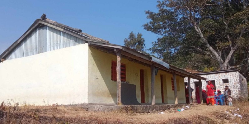 कमलामाई र दुधौली नगरपालिकामा जाडोका कारण विद्यालय बन्द